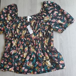 NWT Balloon Sleeve Blouse